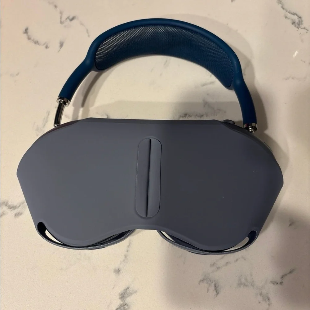 AirPod Pro max headphones